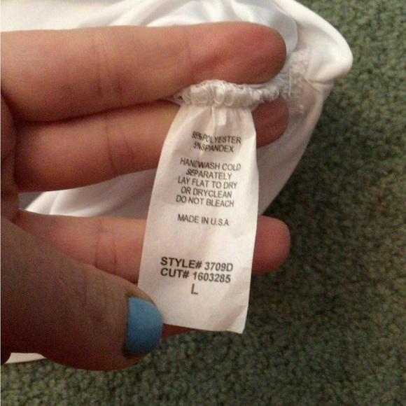 Sabora White Bodycon Dress - Picture 4 of 5